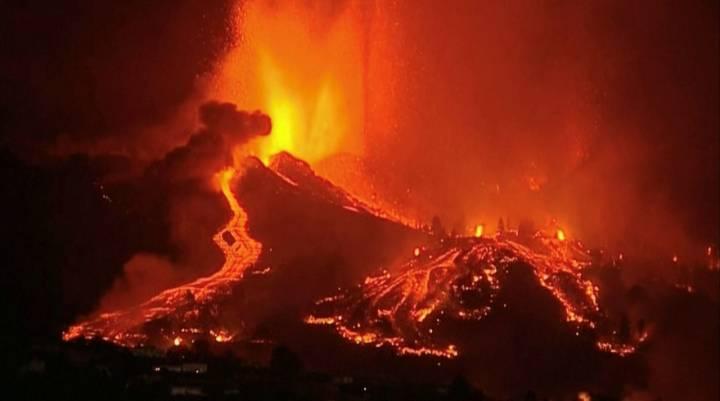 汤加火山爆发最新动态，影响及观测报告